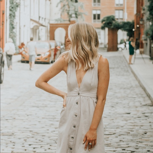 Meet your Posher, Hannah - Picture 1 of 1